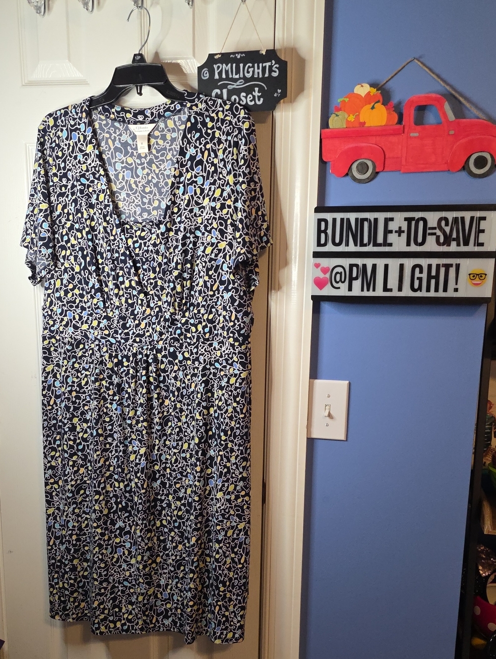 CJ Banks by Christopher & Banks Navy Blue Floral V-Neck Dress X
